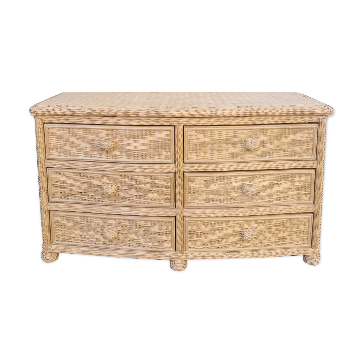 Wicker chest of drawers