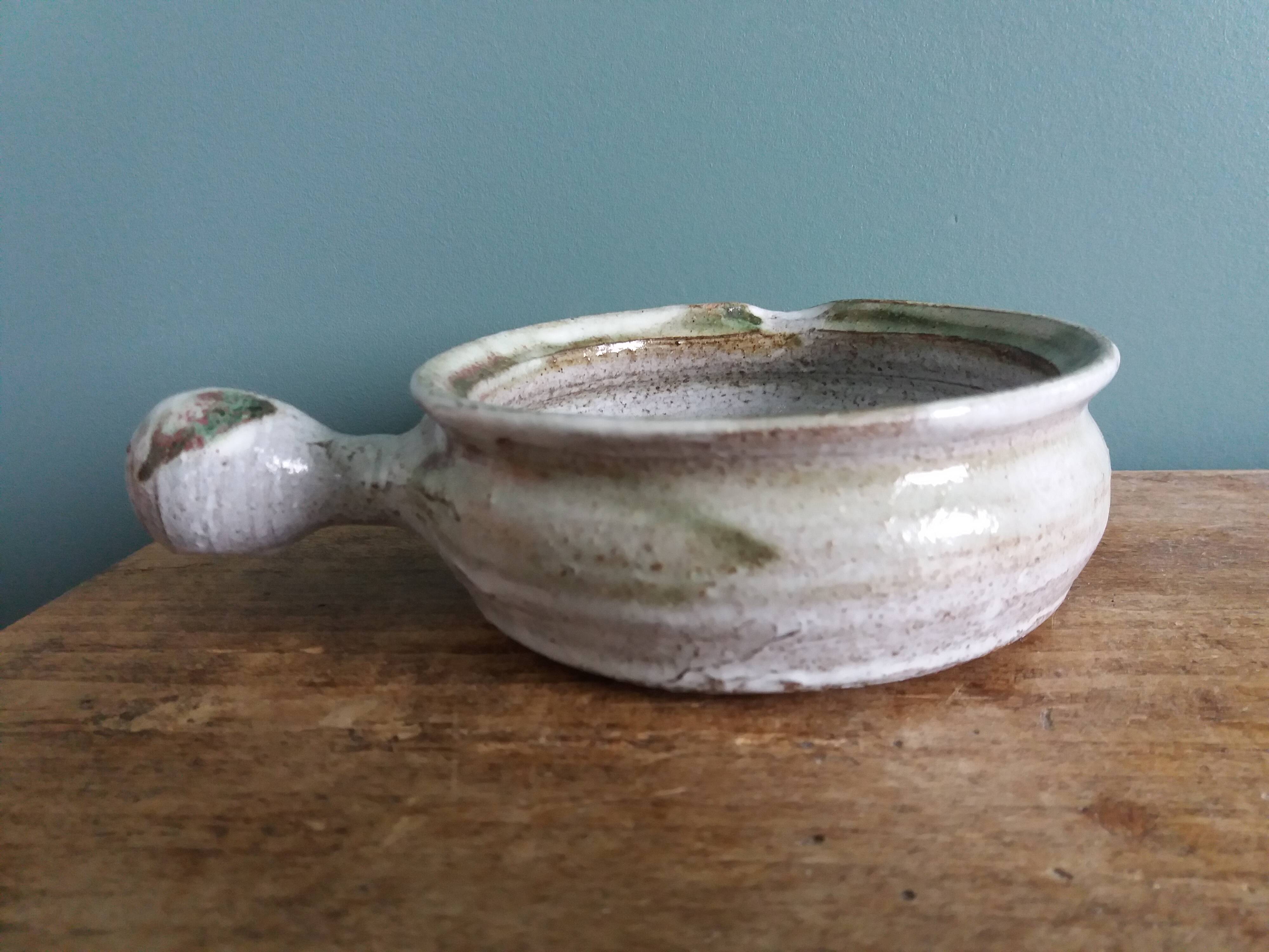 Stoneware sauce pot signed Thiry in Vallauris