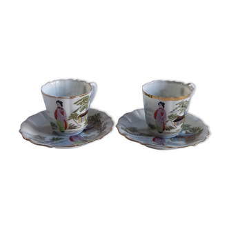 Lot consisting of 2 cups and old saucers in fine porcelain