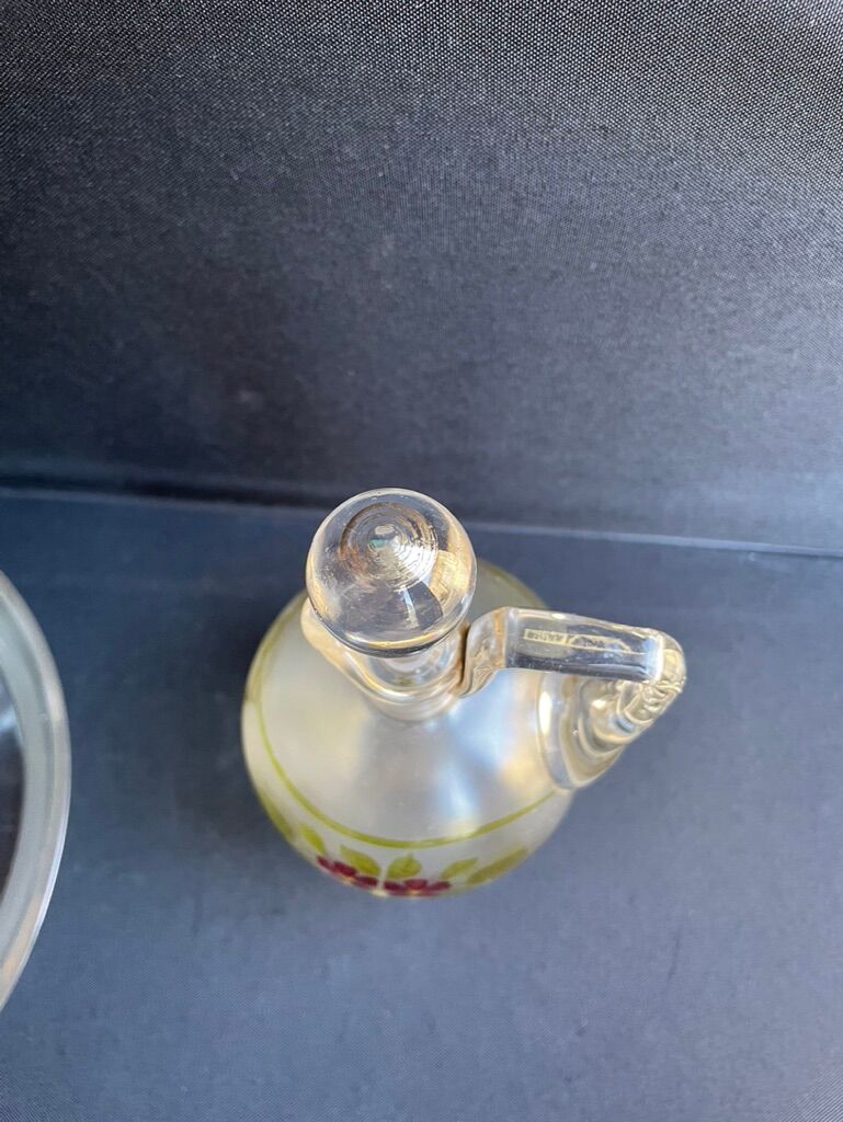 Non-selfish night service - art nouveau - hand-decorated satin blown crystal