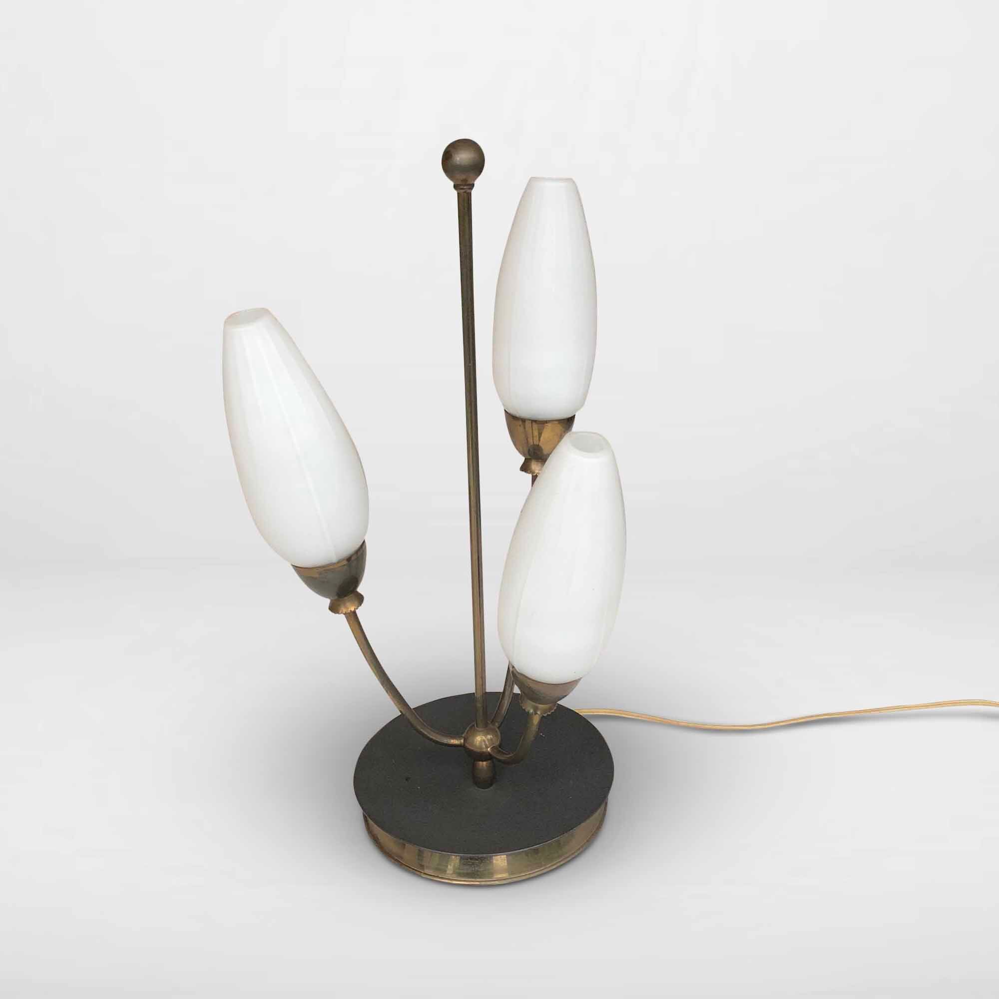Table lamp opaline
