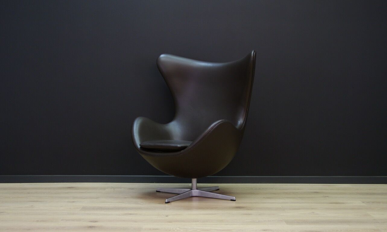 Arne jacobsen armchair the egg danish design