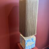 Base stuck blue beige marble-plaster, fringed lampshade Houles, 21st century.