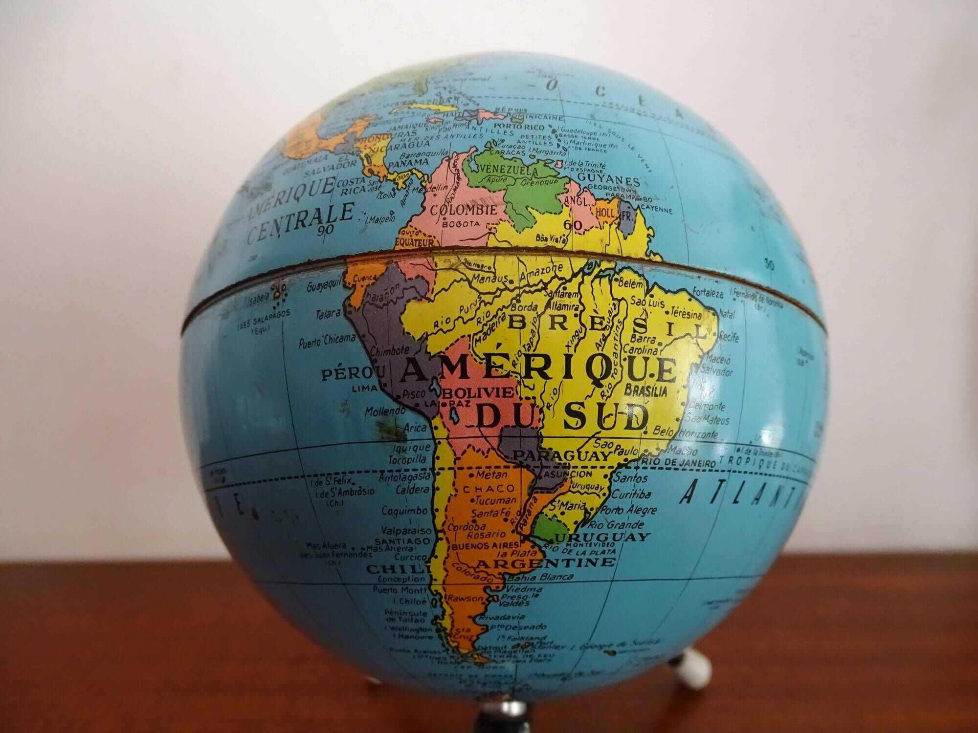 World globe sheet metal map taride cards vintage 50 60 - ø 12.5 cm