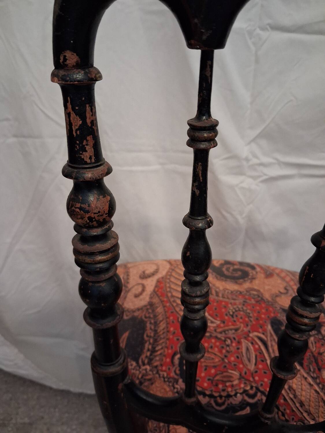 Chaise Napoléon III en bois noirci