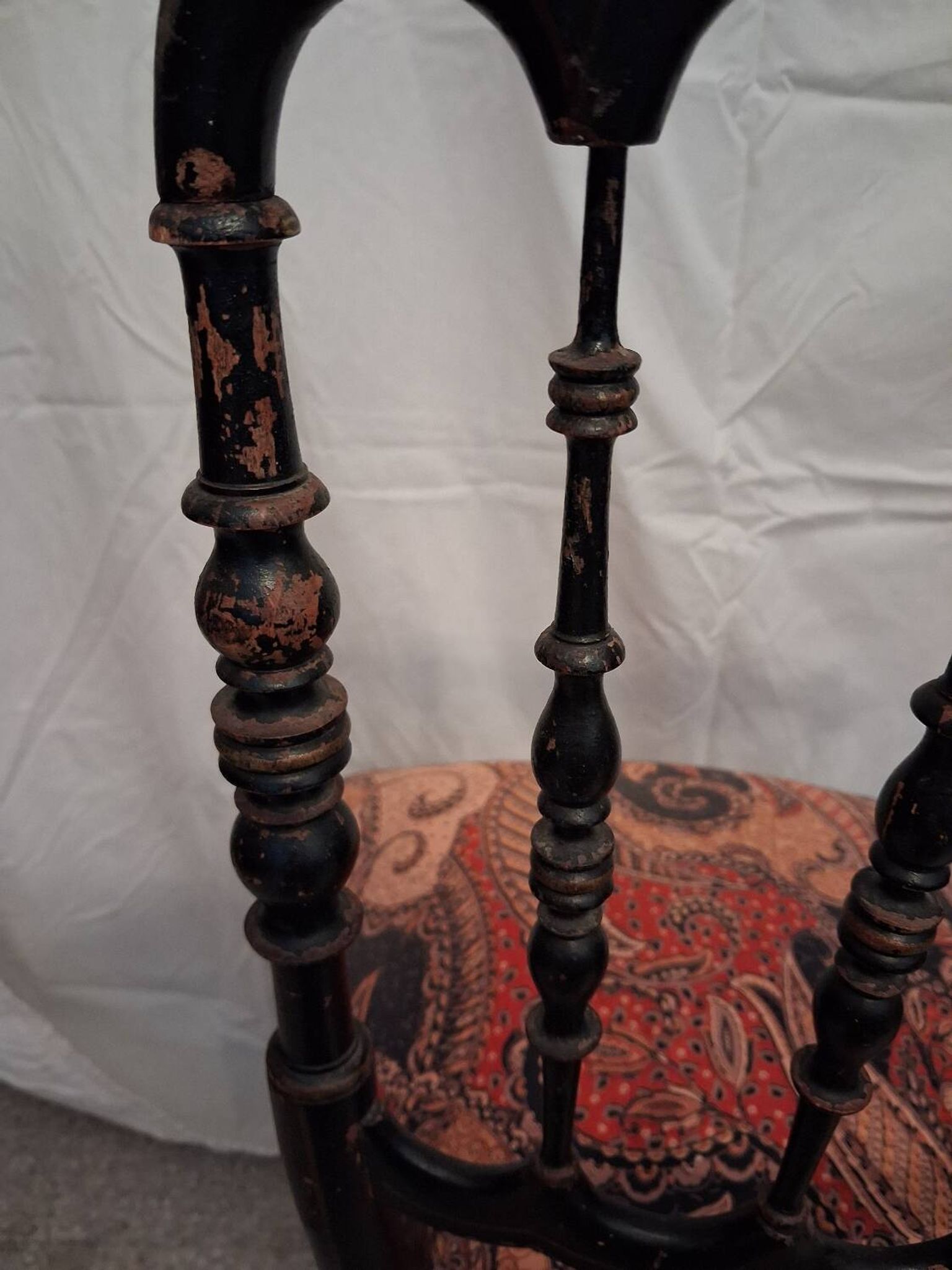 Chaise Napoléon III en bois noirci