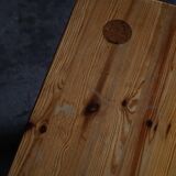 Uno & Östen Kristiansson, table basse rectangulaire en pin, milieu du XXe siècle, années 1970