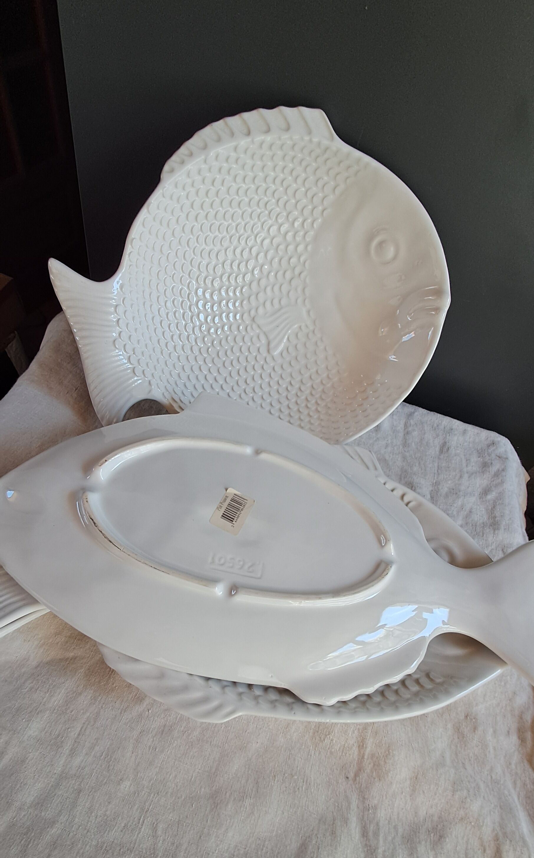 Vintage white ceramic fish serving set – Set of 4 pieces