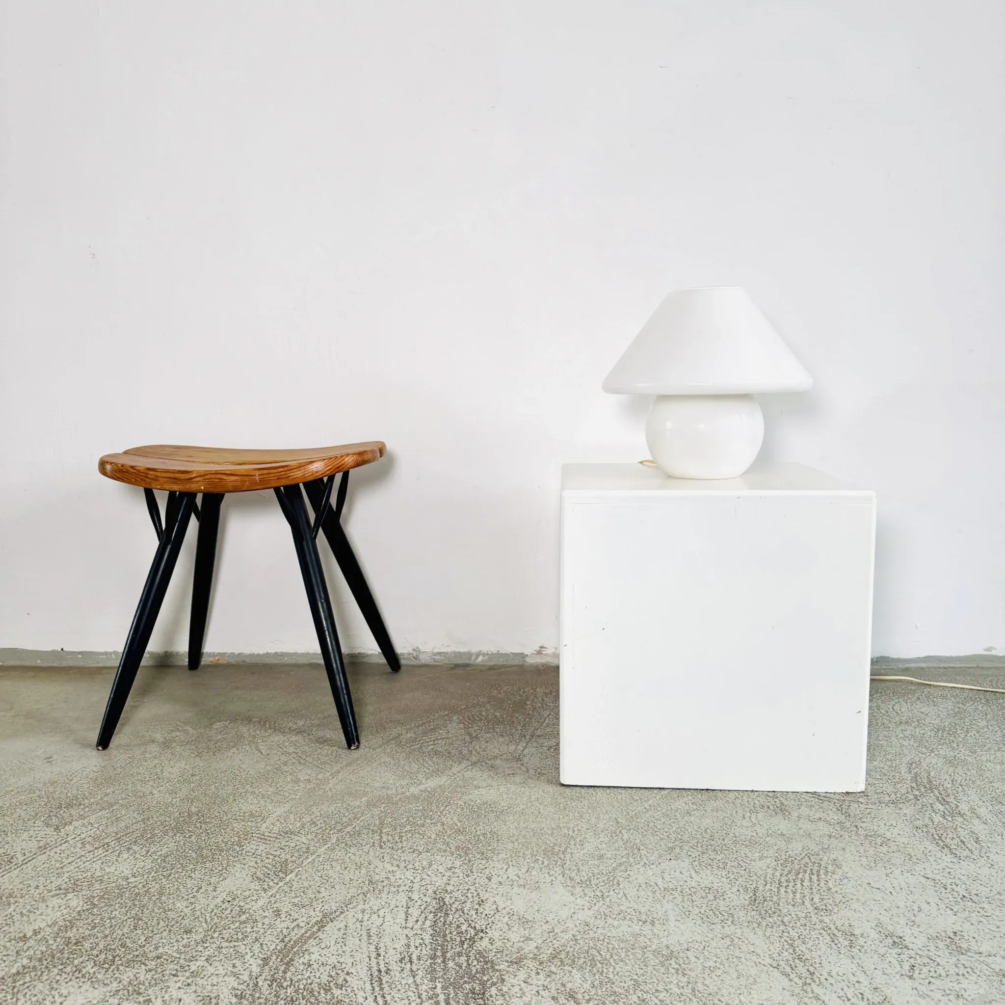 Opaline Mushroom Table Lamp By Paolo Venini For Murano, Italy, 1970S