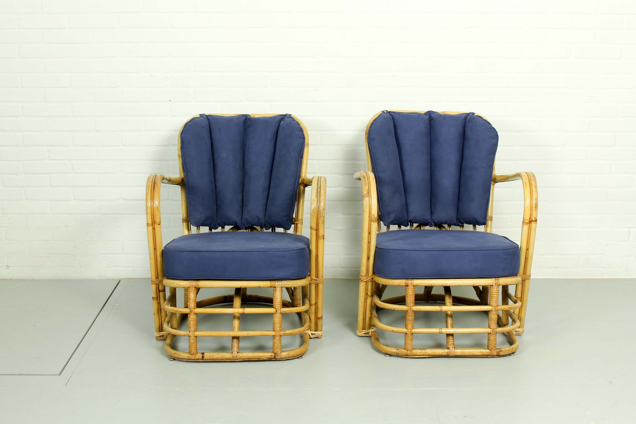 Ensemble rare de salon de rotin de milieu du siècle