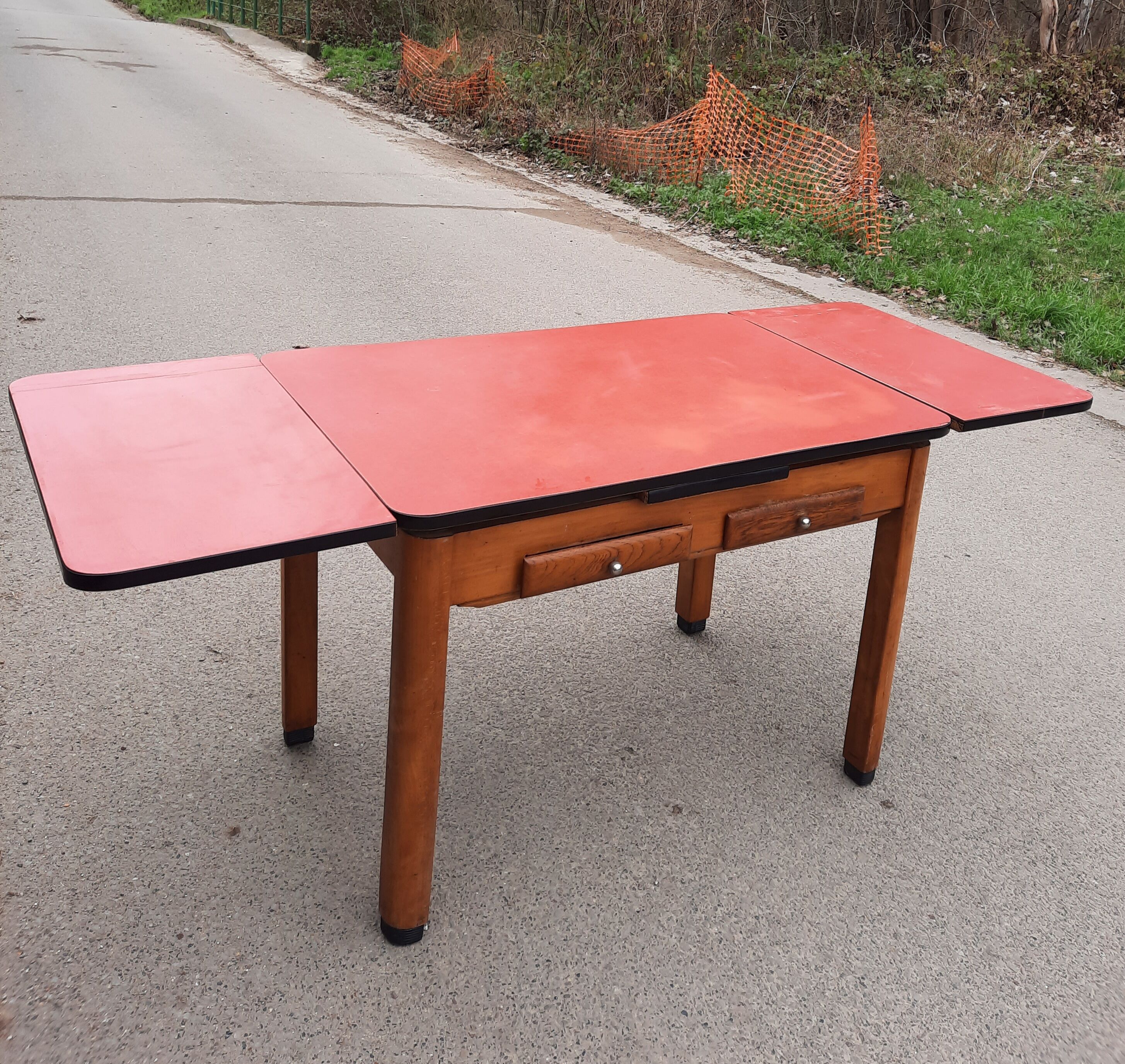 Table de cuisine vintage