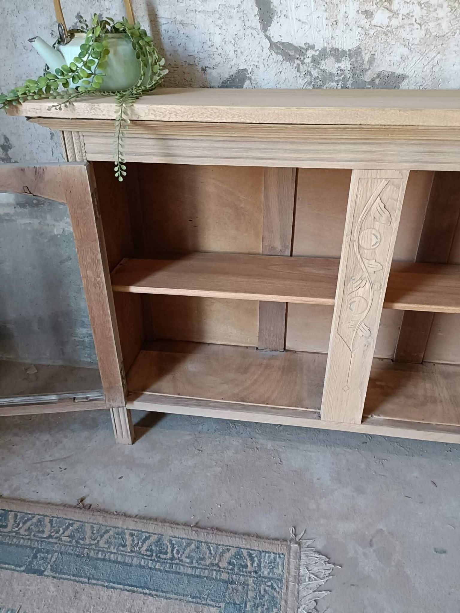 Buffet vitrine 