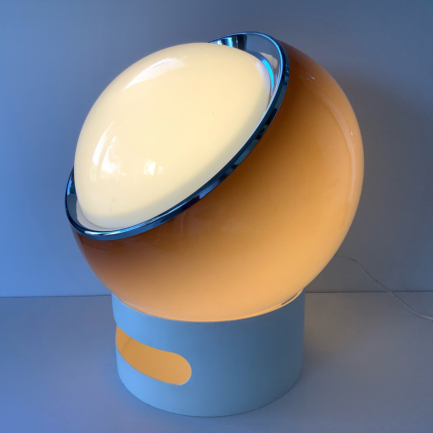 Harvey Guzzini Lamp Clan De Sol Meblo Grand Model Ochre Beige Iconiq
