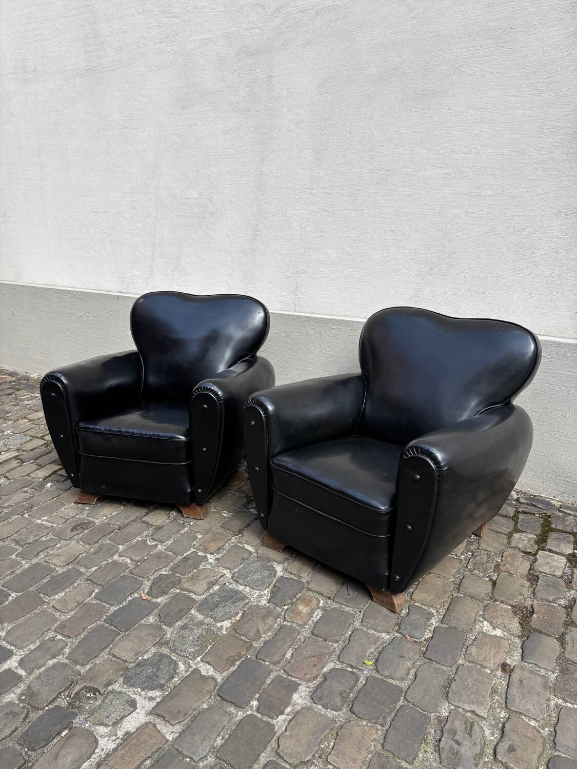2 art deco fauteuils in skai leather