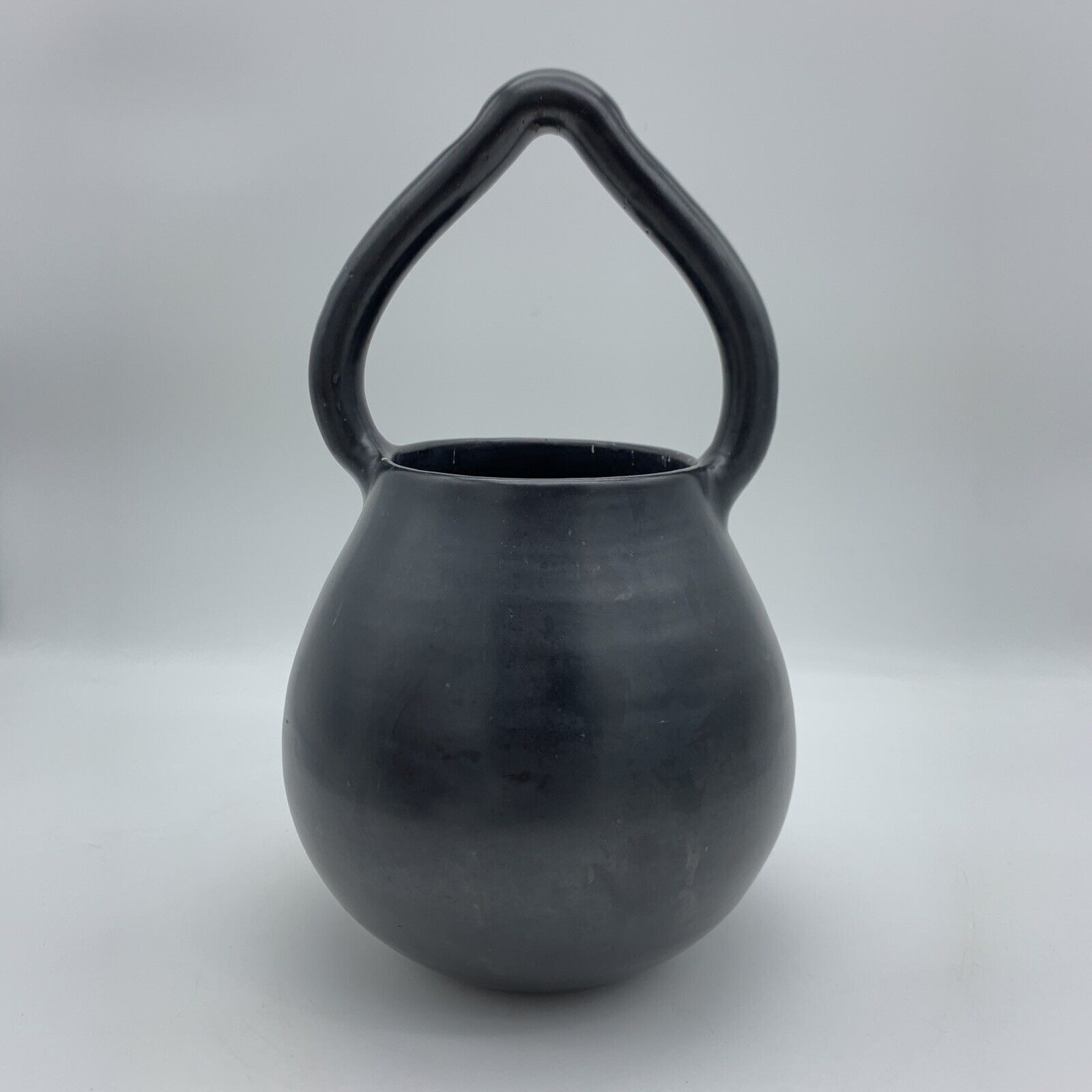 Vase Cache pot to hang handle in black ceramic