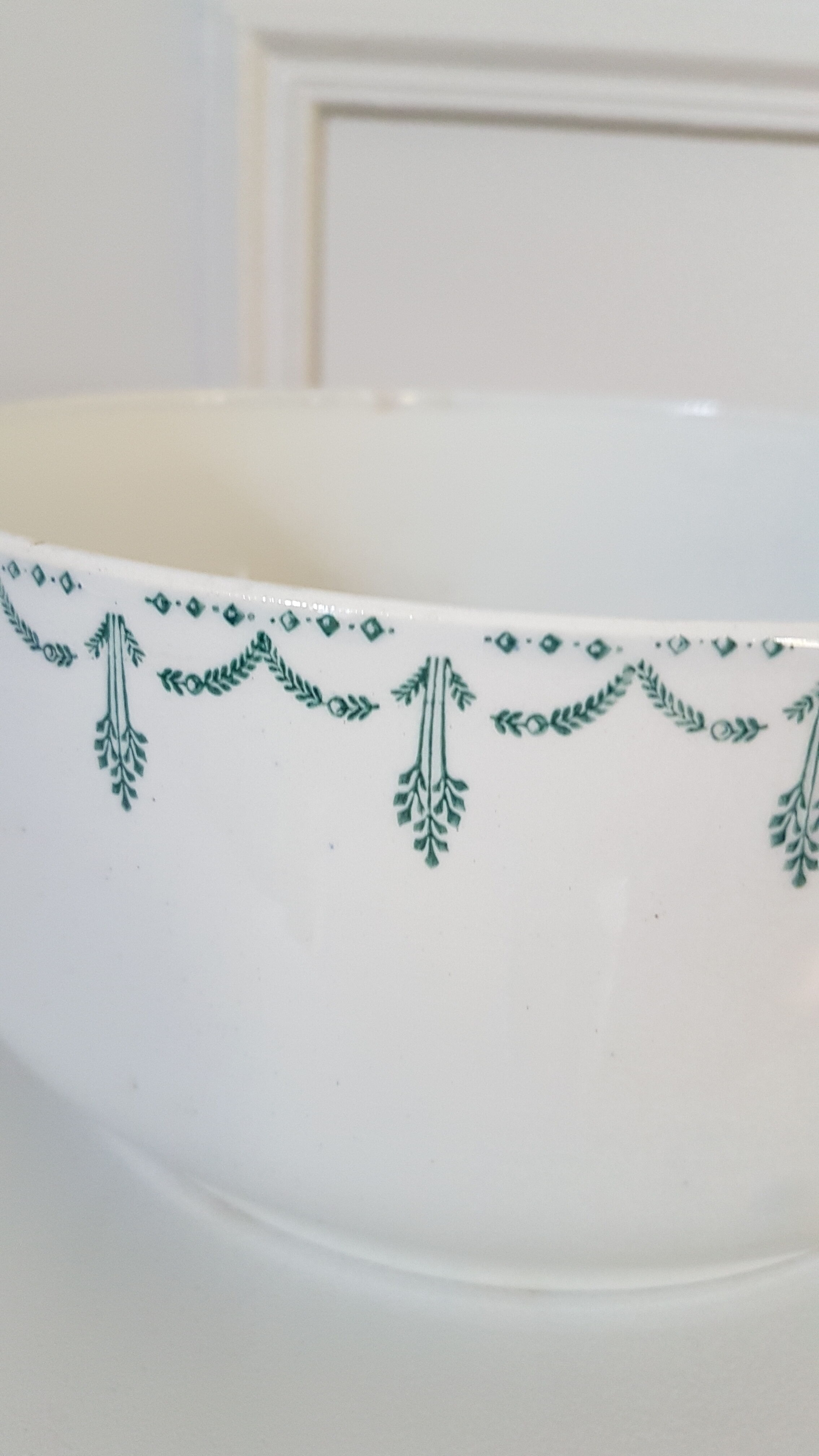 Gien earthenware salad bowl