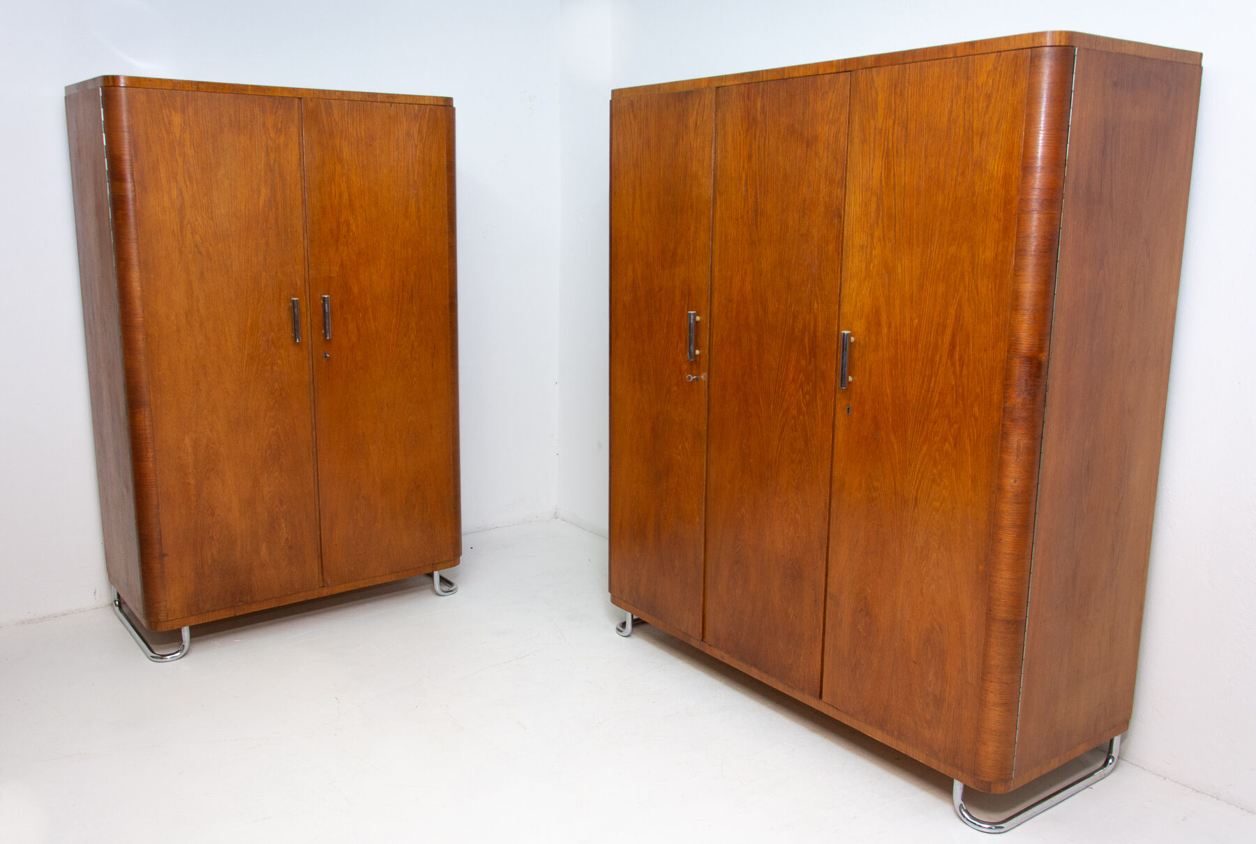 Armoire Bauhaus par Vichr & spol, années 1930, Bohême