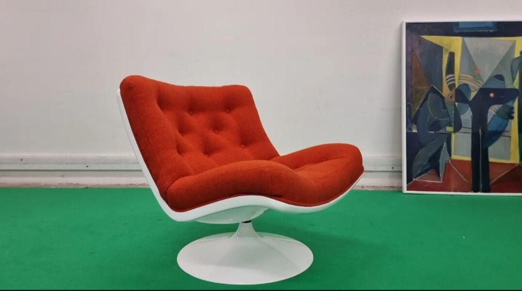 Geoffery Harcourt F975 by Artifort