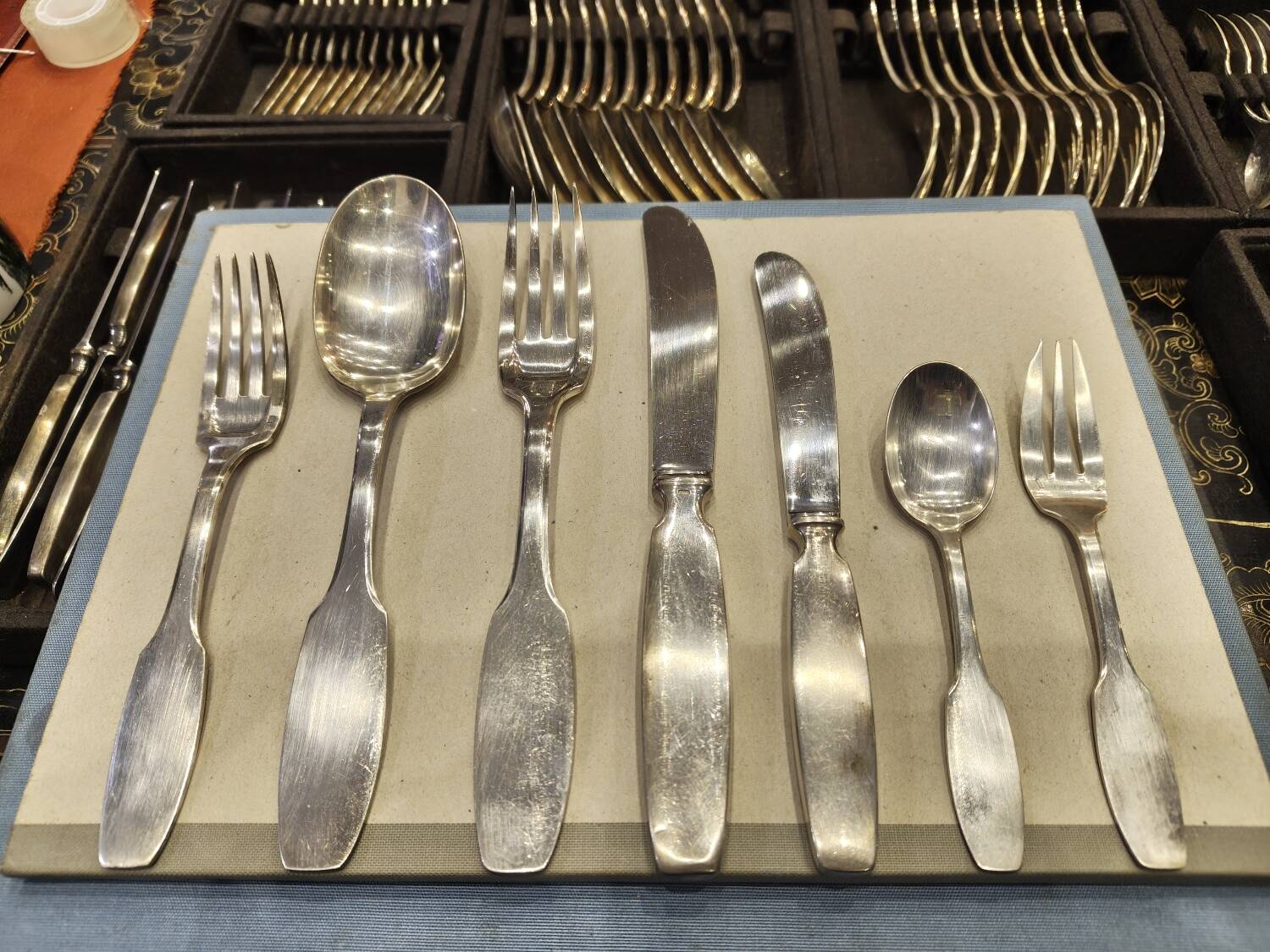 Service 84 piece by the Master Goldsmith Ravinet d'Enfer, model "President"