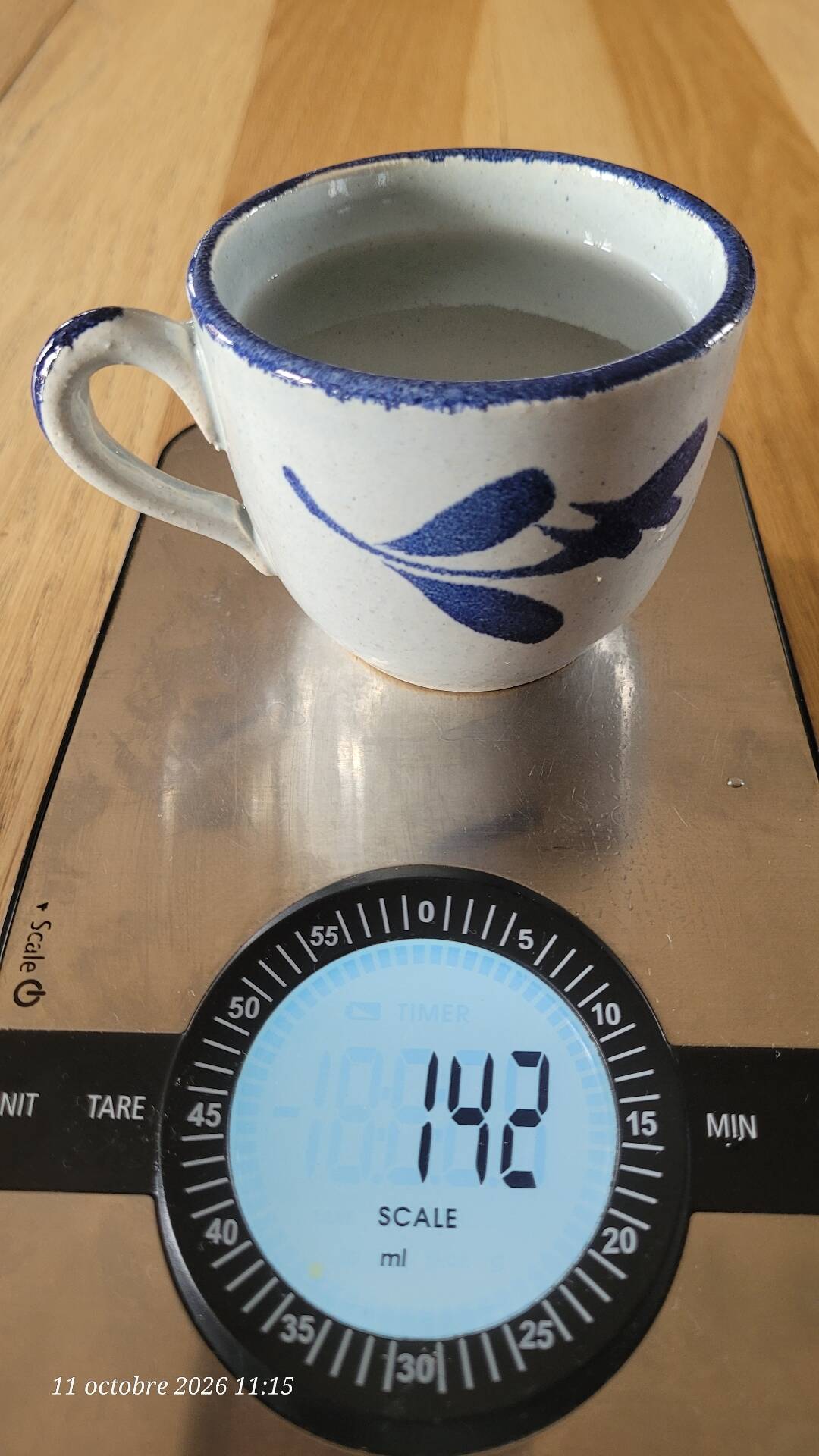 5 cups and saucers St Clément
