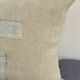 Coussin artisanal en toile ancienne style Kilim
