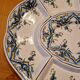 Large display plate with 7 pieces in Greek pottery.