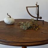 Ancienne table basse antique.