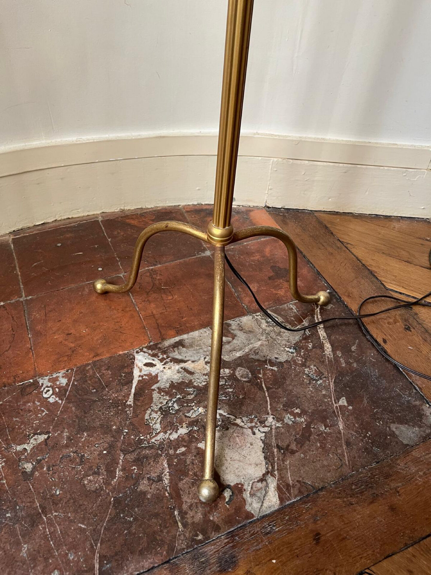 Golden brass floor lamp — French decorative style, circa 1950-1970