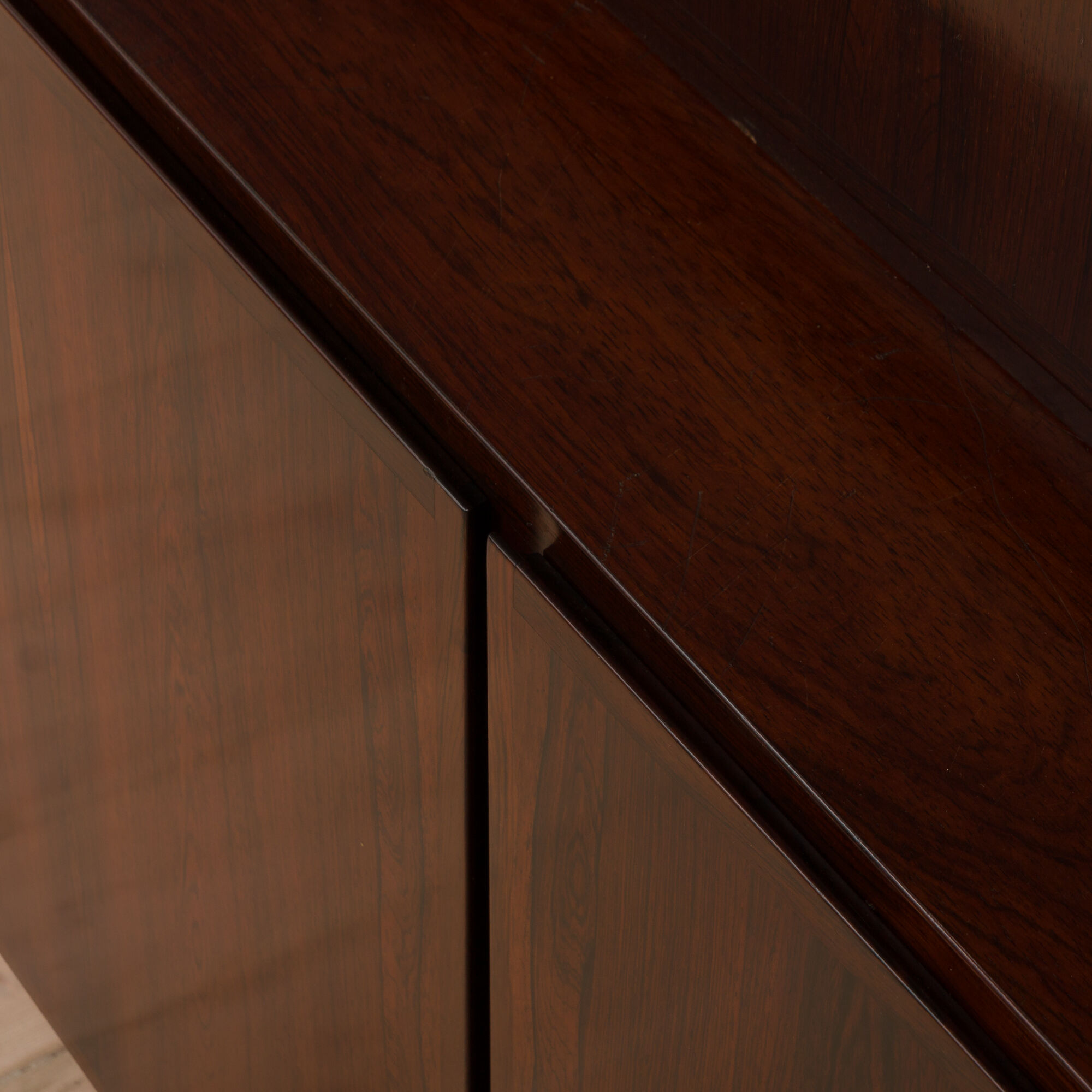 Omann Jun rosewood bookcase with secretaire