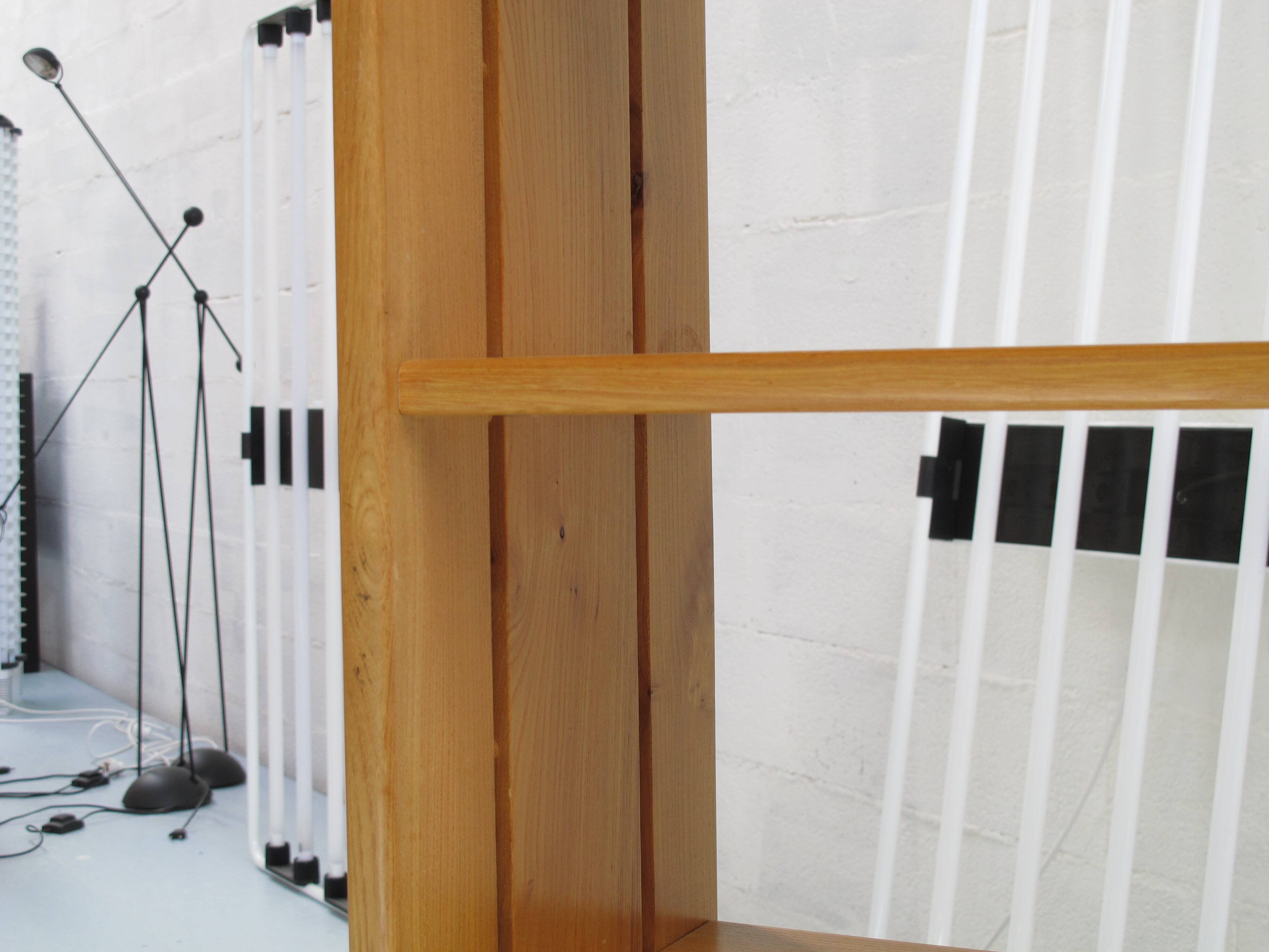 Solid elm shelves produced by the Regain group