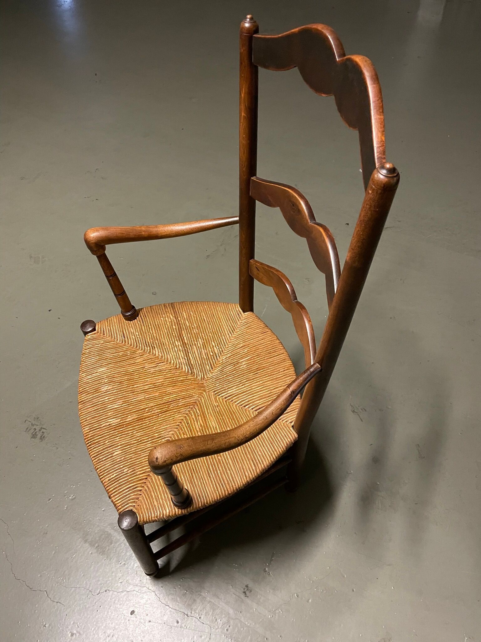 Mulched Provencal chair