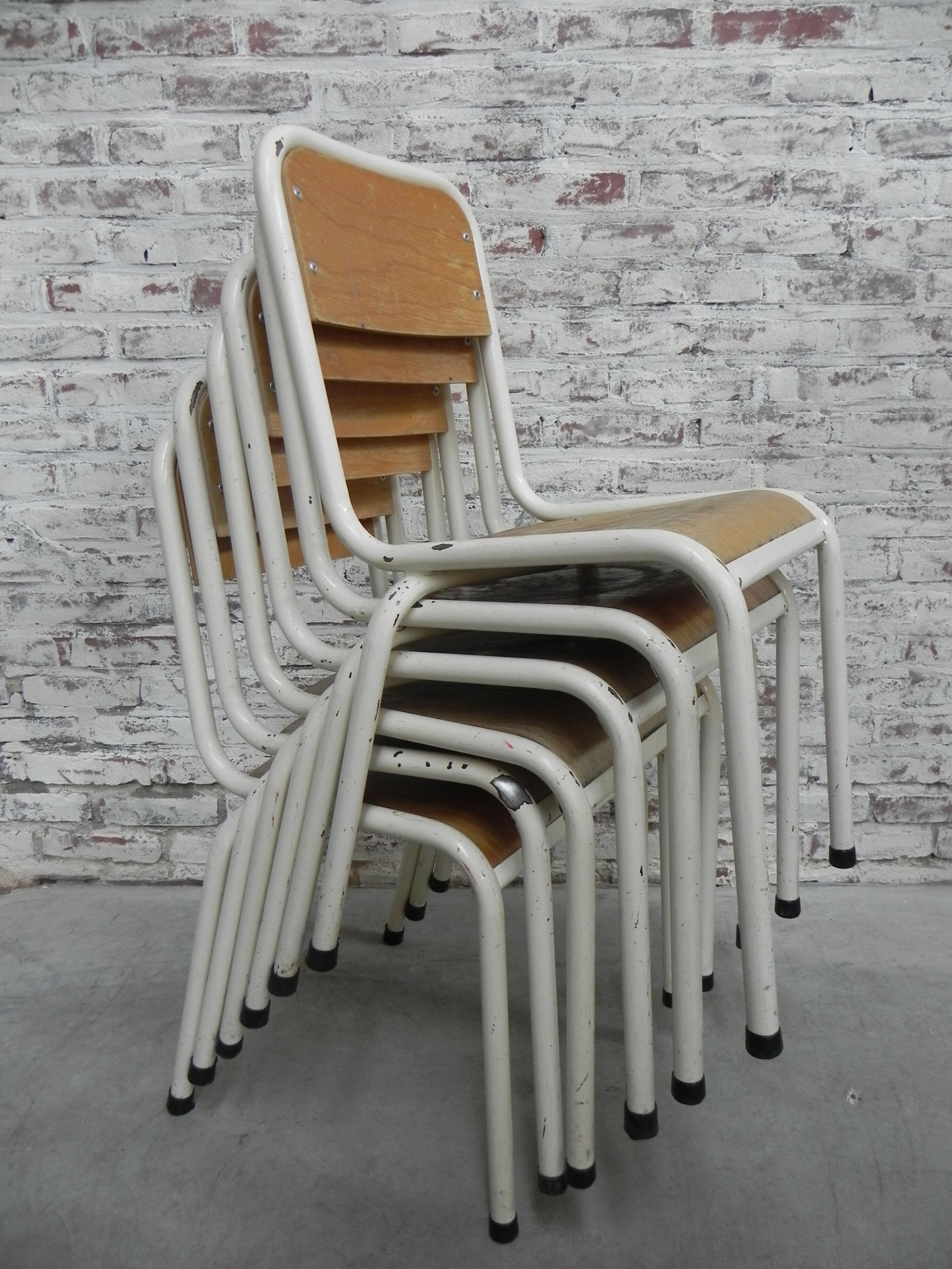 Set of 6 school chairs