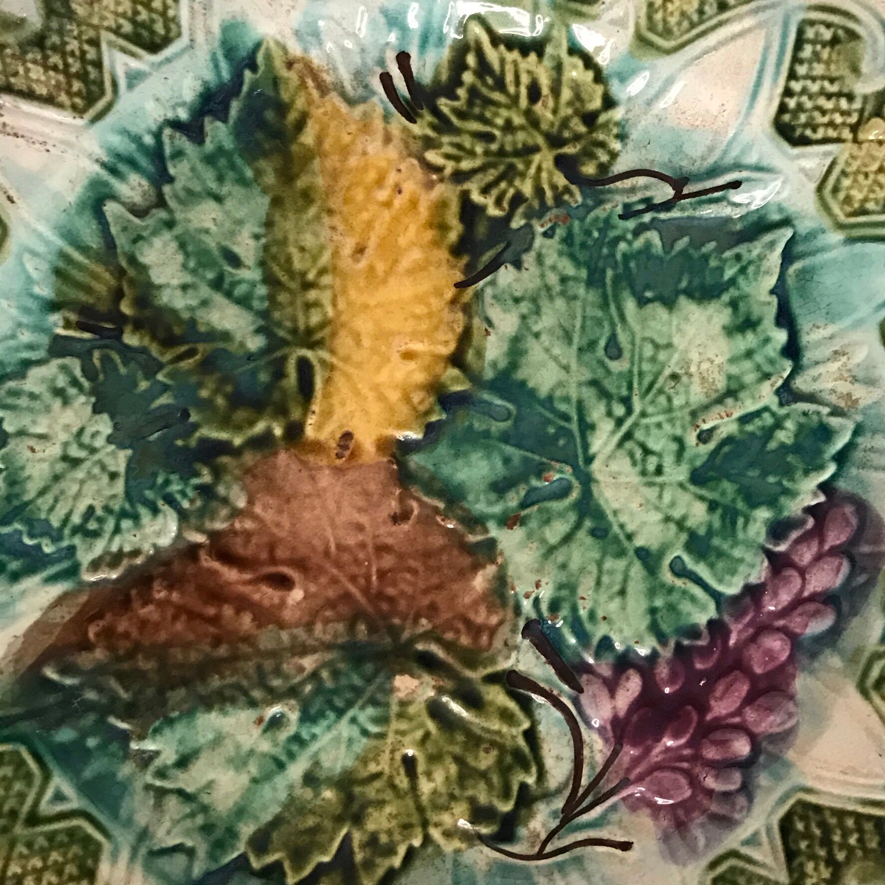 Old plates in 20th-century Sarreguemines dabbling