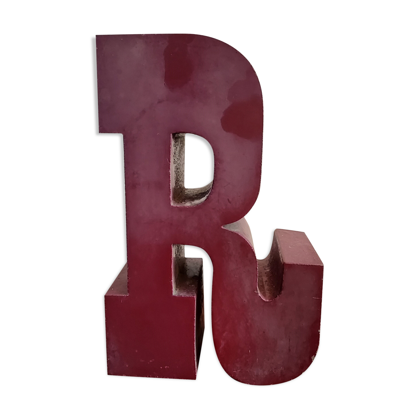 Lettre d'enseigne R
