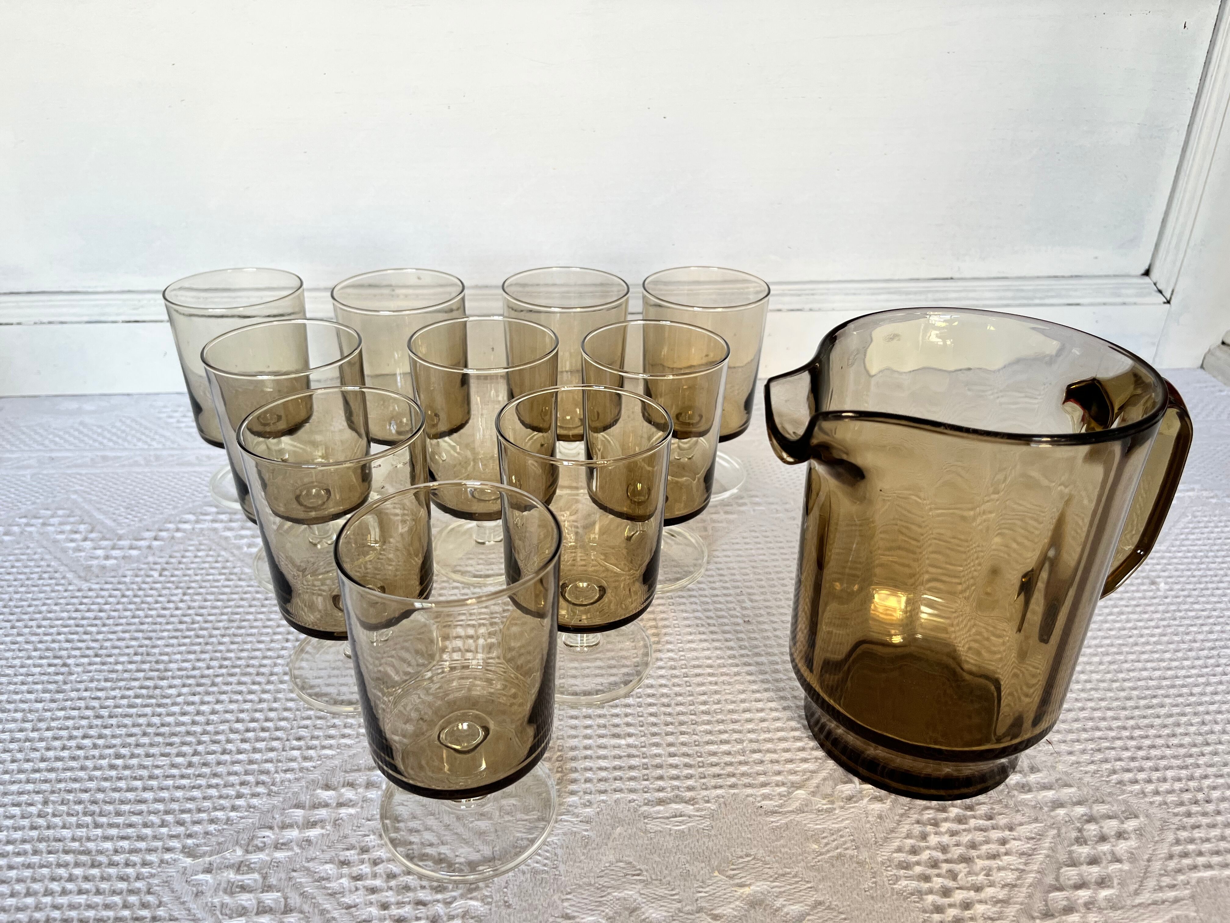 Luminarc glasses set and matching pitcher