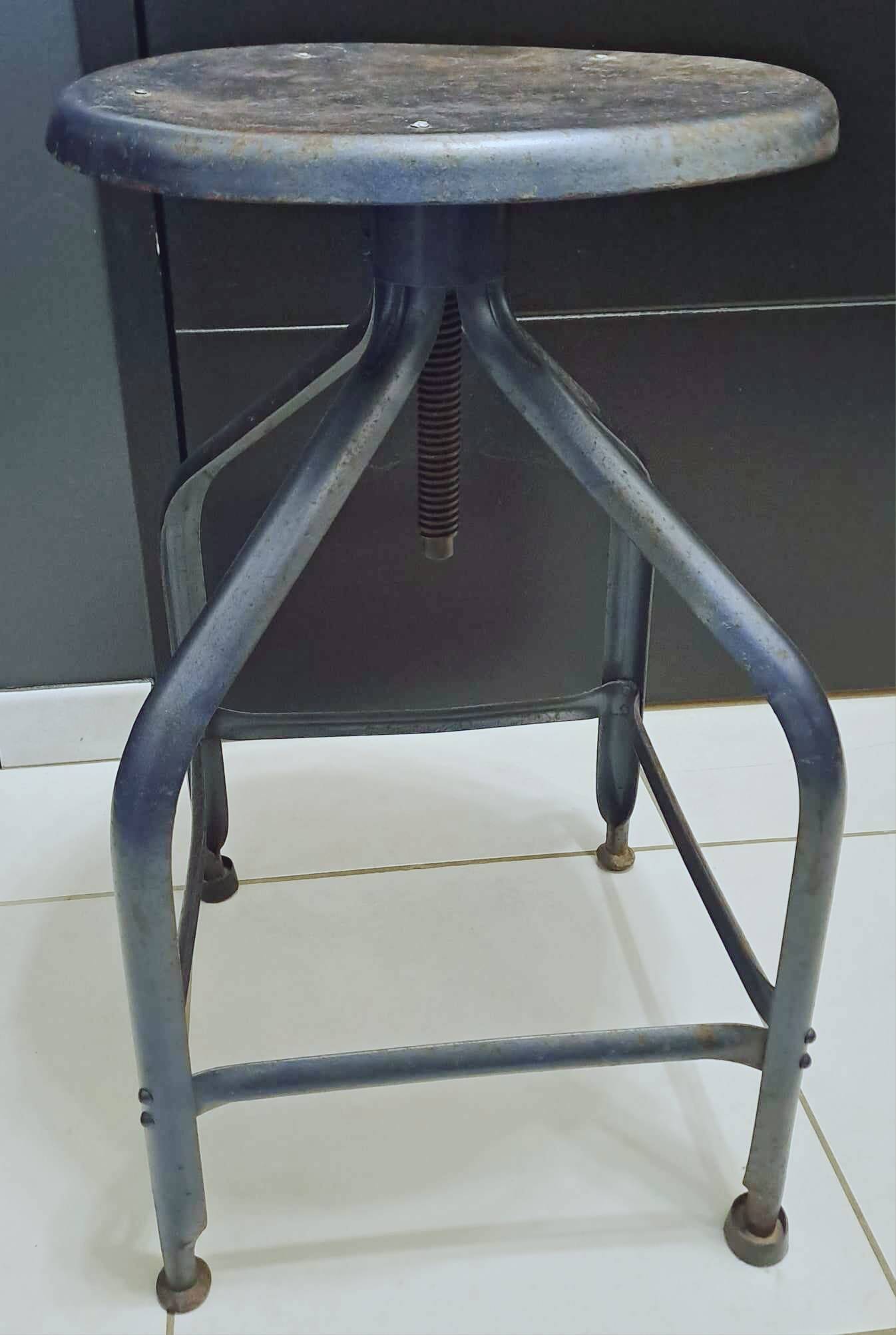 Height-adjustable industrial metal stool