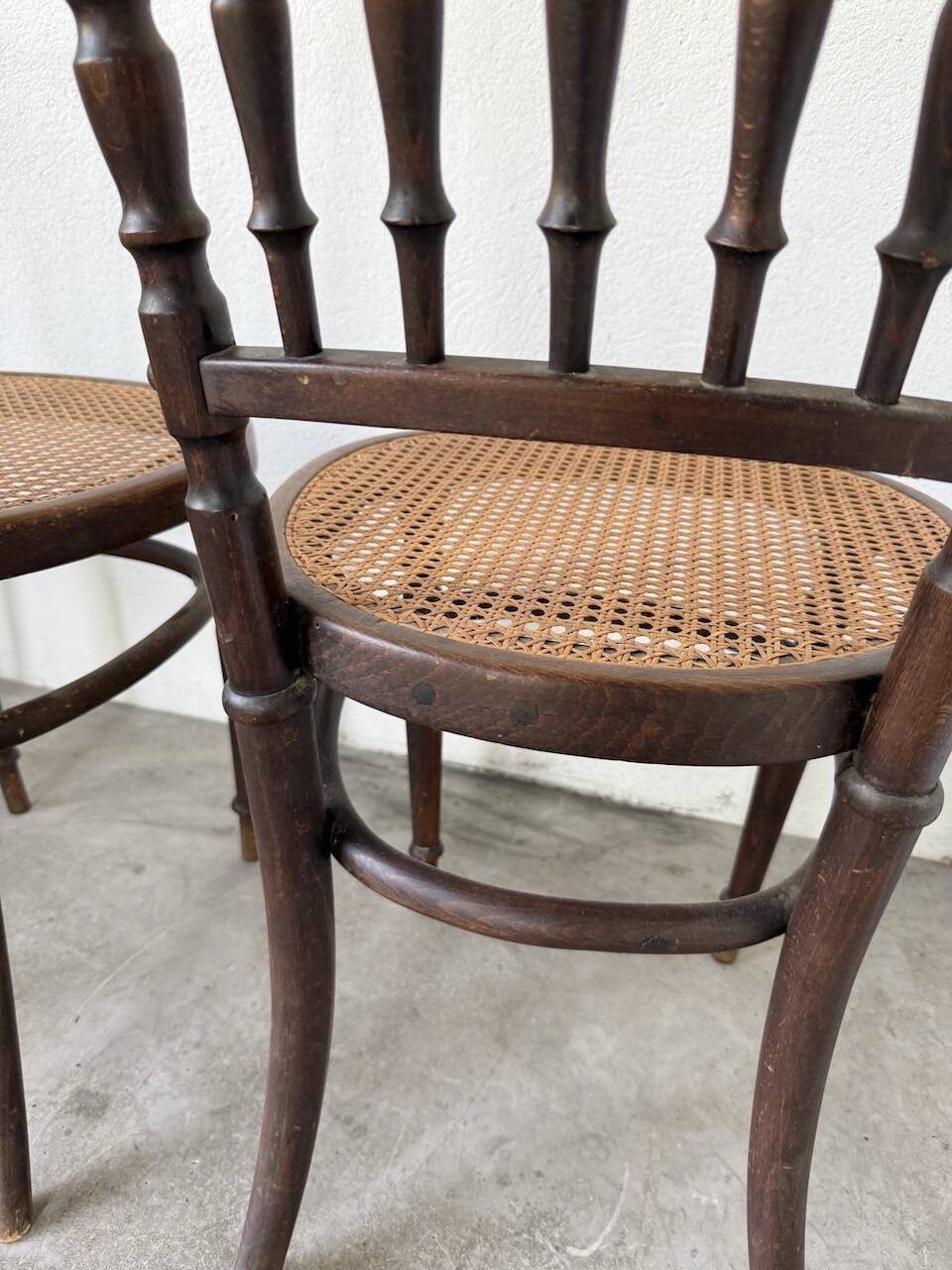 Set of 4 Fischel cane bistro chairs n019