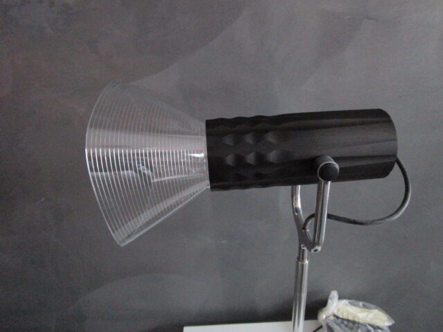 Fiamma Tavolo Lamp Artemide design Victoria Wilmotte