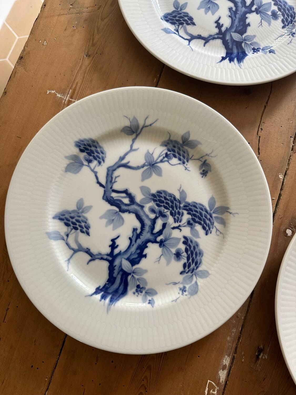 Set of eight German porcelain plates from the 1950s