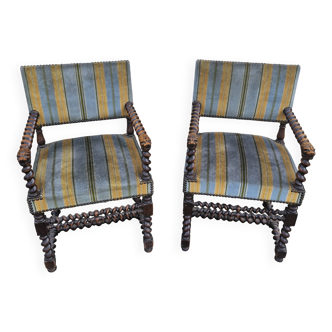 2 fauteuils en bois tourné et tissu