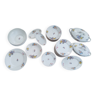 44-piece vintage Limoges porcelain service from 1970