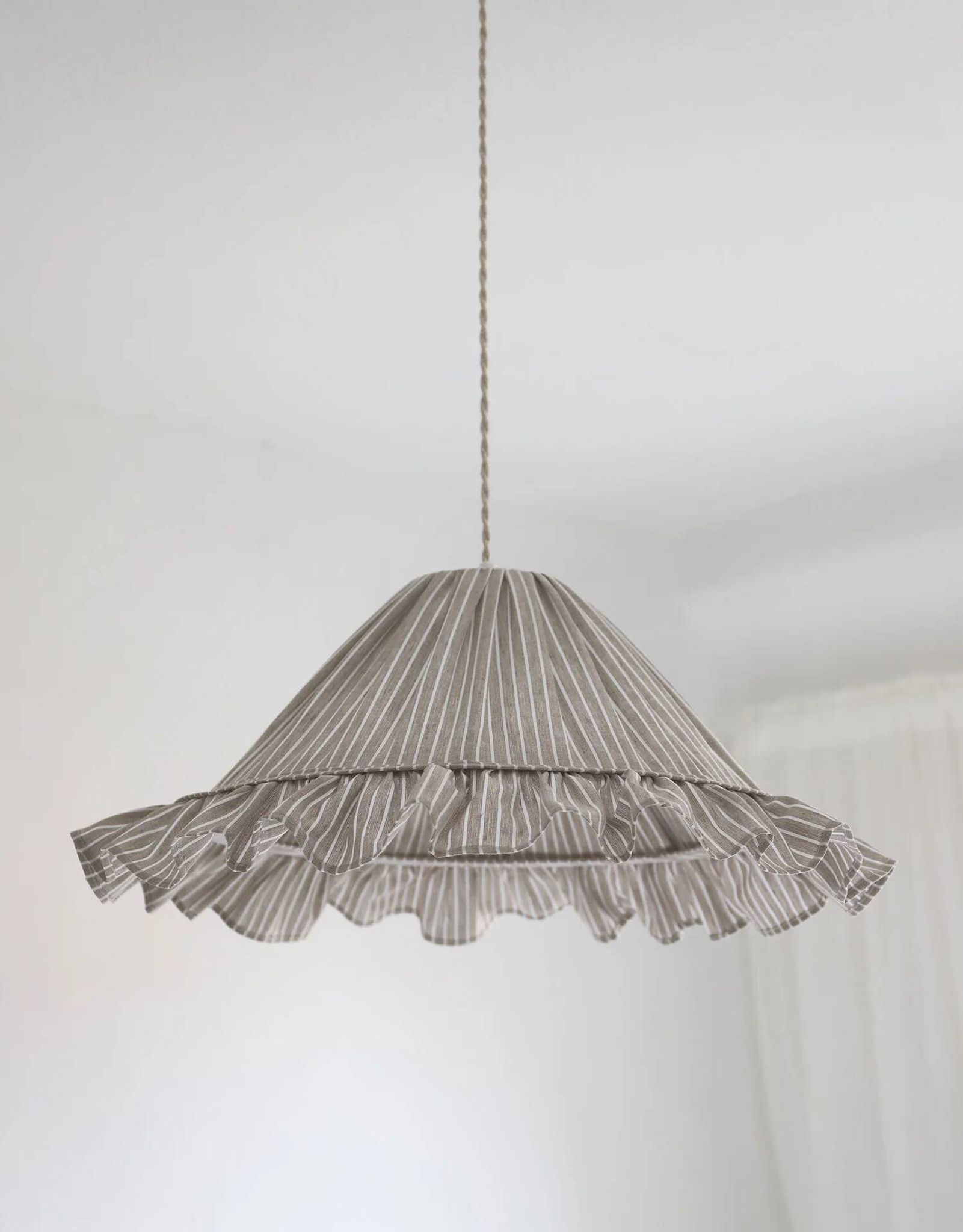 Suspension Emilia, pleated lampshade with frills, olive stripes
