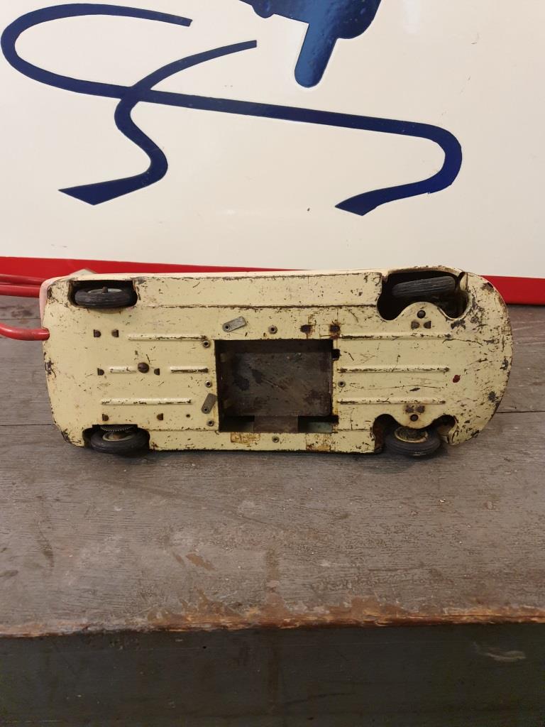 Car Citroën DS 19 remote-guided