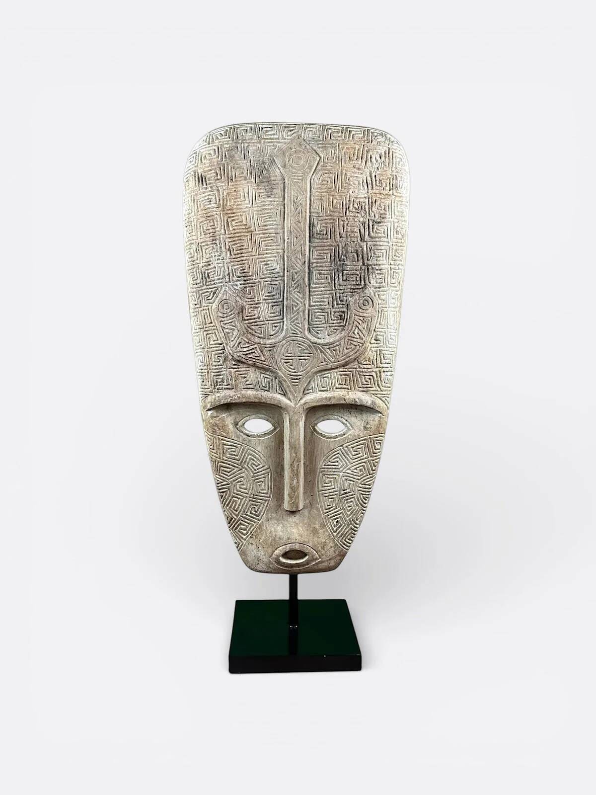 Grande sculpture, Totem artisanale en bois de Suar