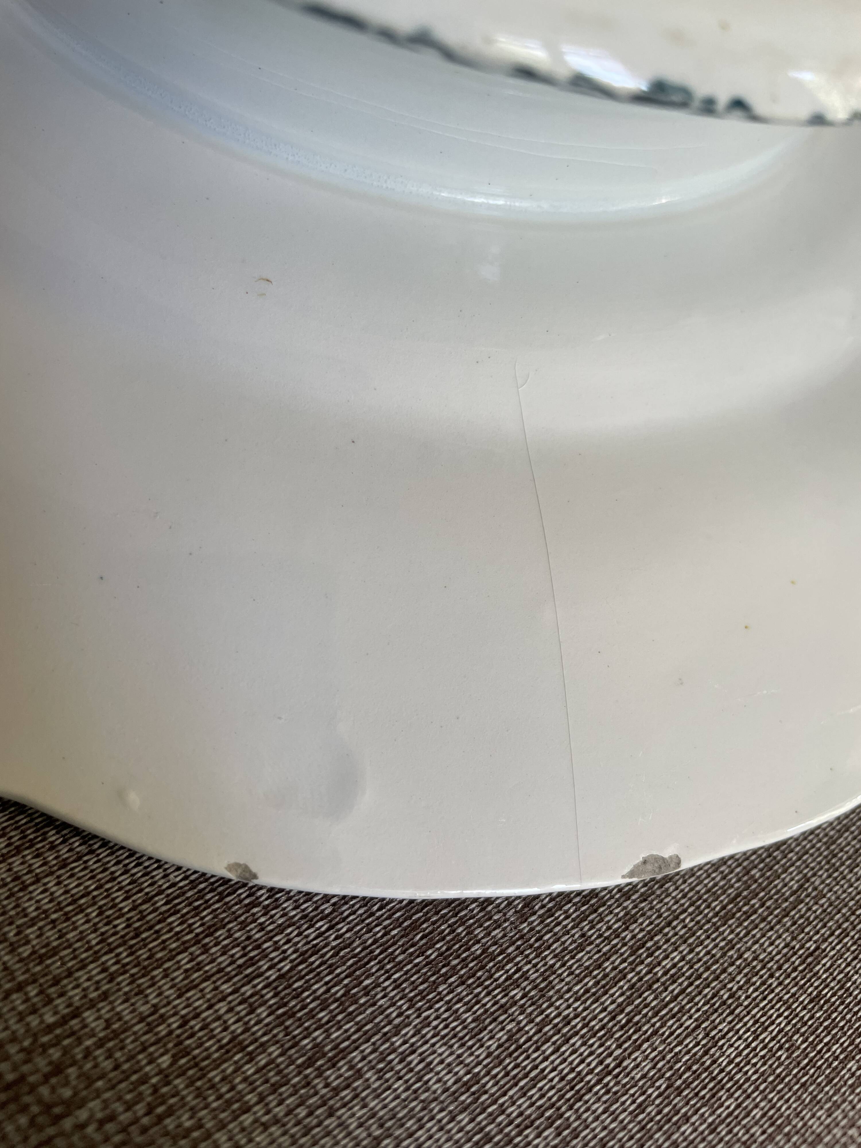 Iron pedestal dish