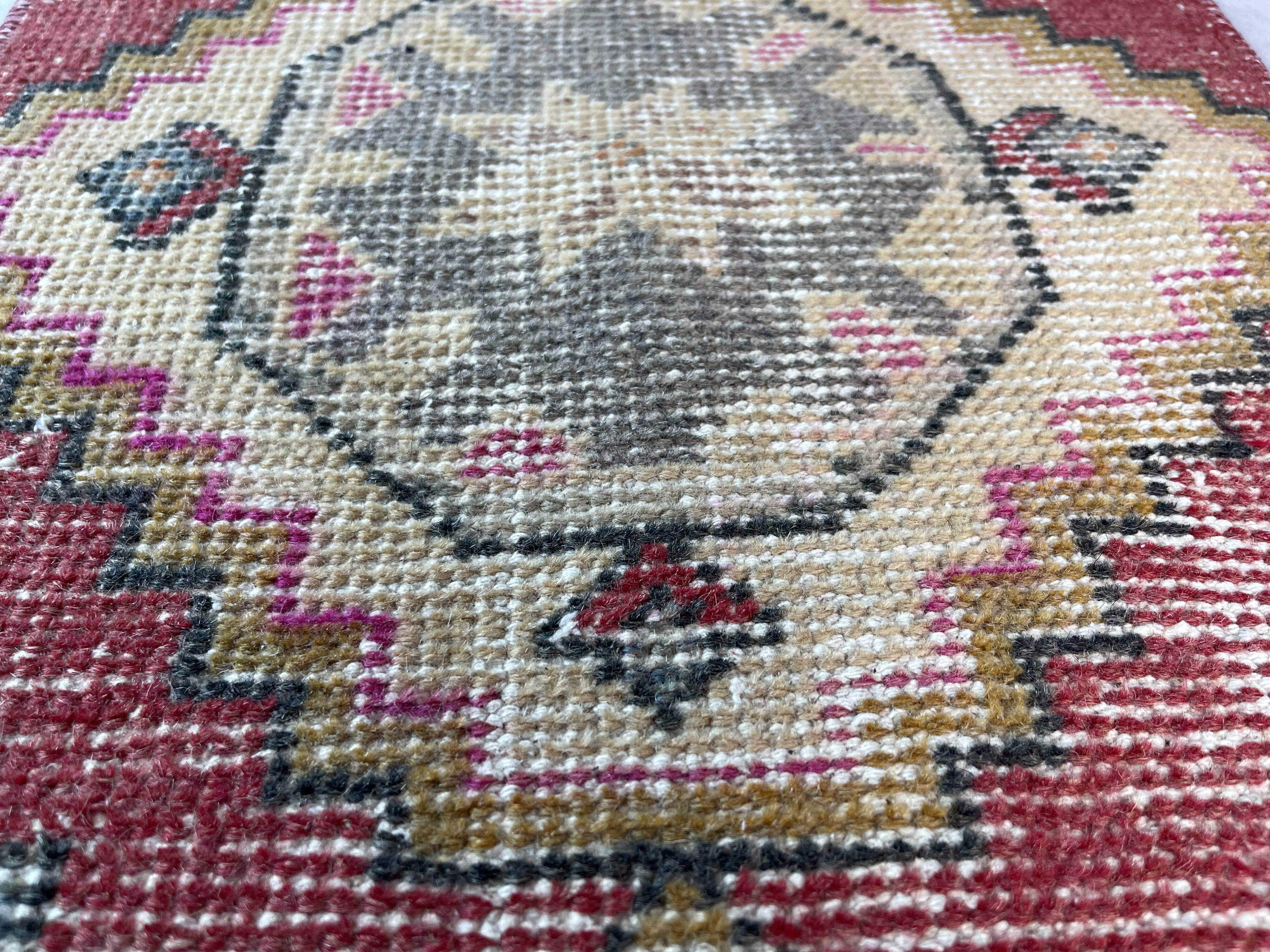 Vintage turkish pastel mini rug  98 x 45 cm
