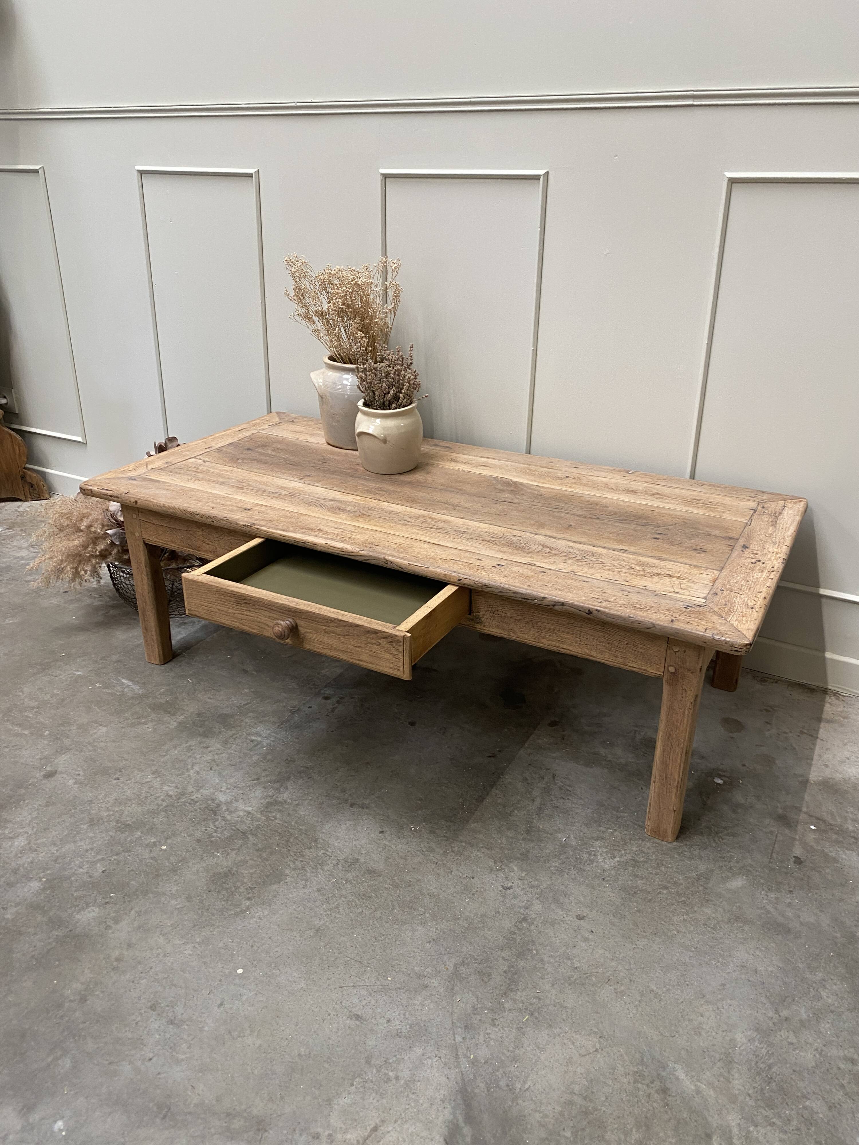 Table basse de ferme
