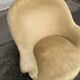 Fauteuil crapaud en velours velours jaune moutarde