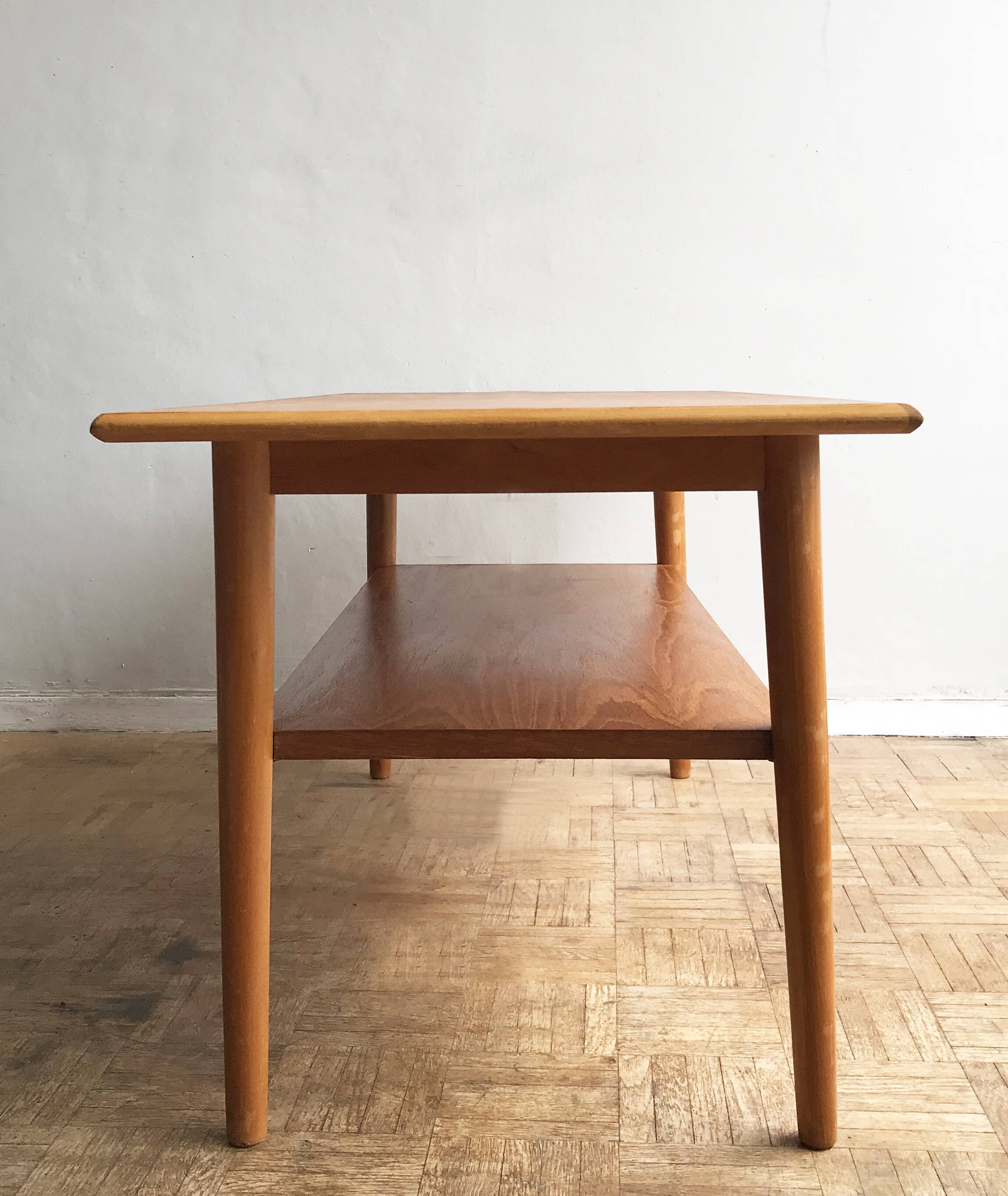 Table en teck blond des années 1960