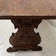 Table a manger de style Renaissance en bois massif sculpté XX siècle